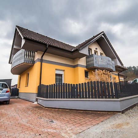Apartment Zelimlje Skofljica ภายนอก รูปภาพ
