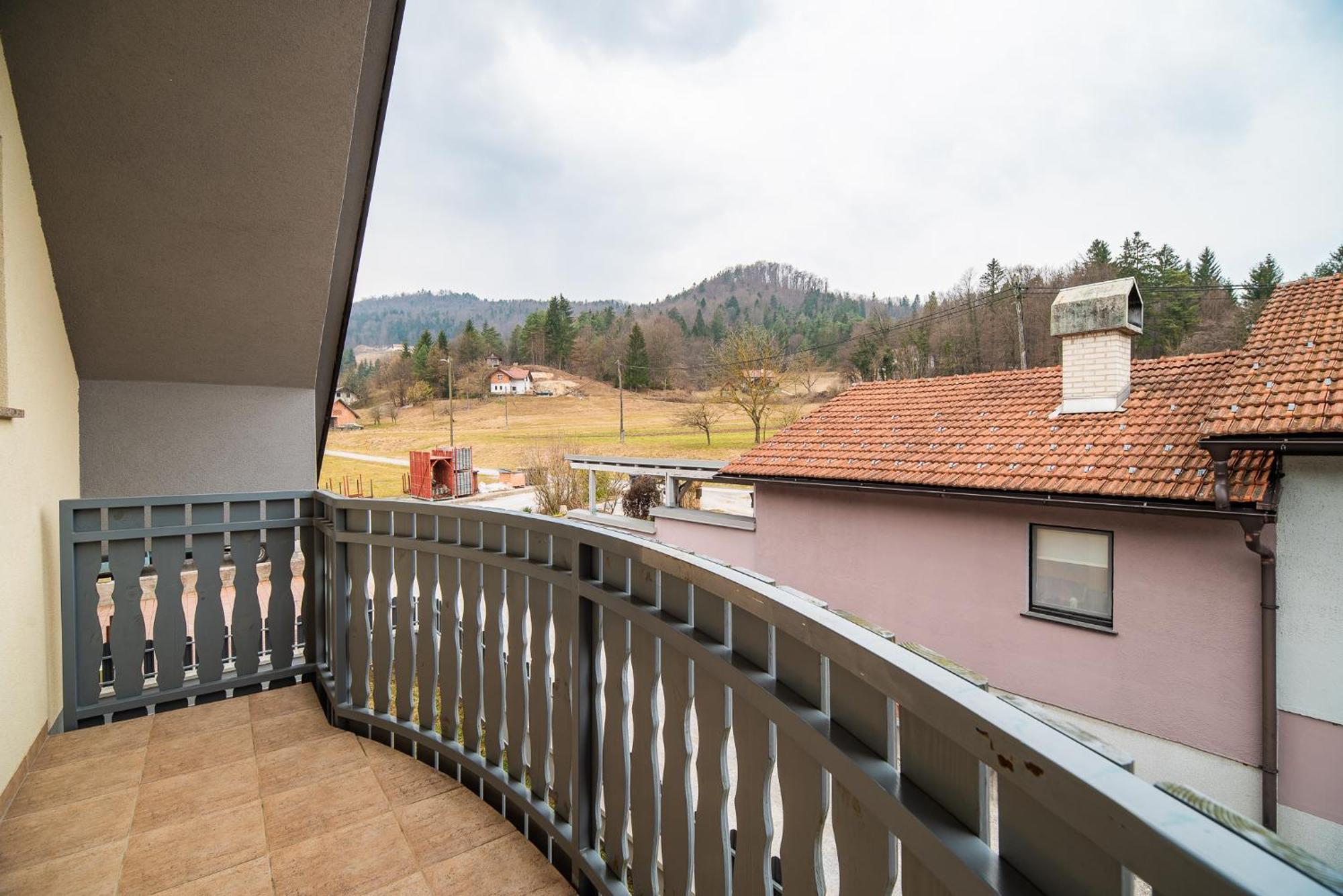 Apartment Zelimlje Skofljica ภายนอก รูปภาพ