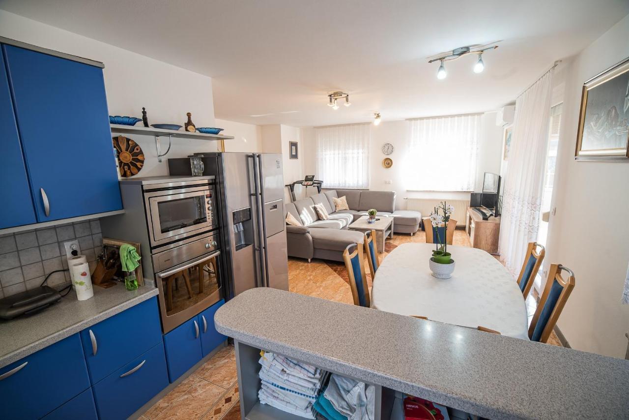 Apartment Zelimlje Skofljica ภายนอก รูปภาพ