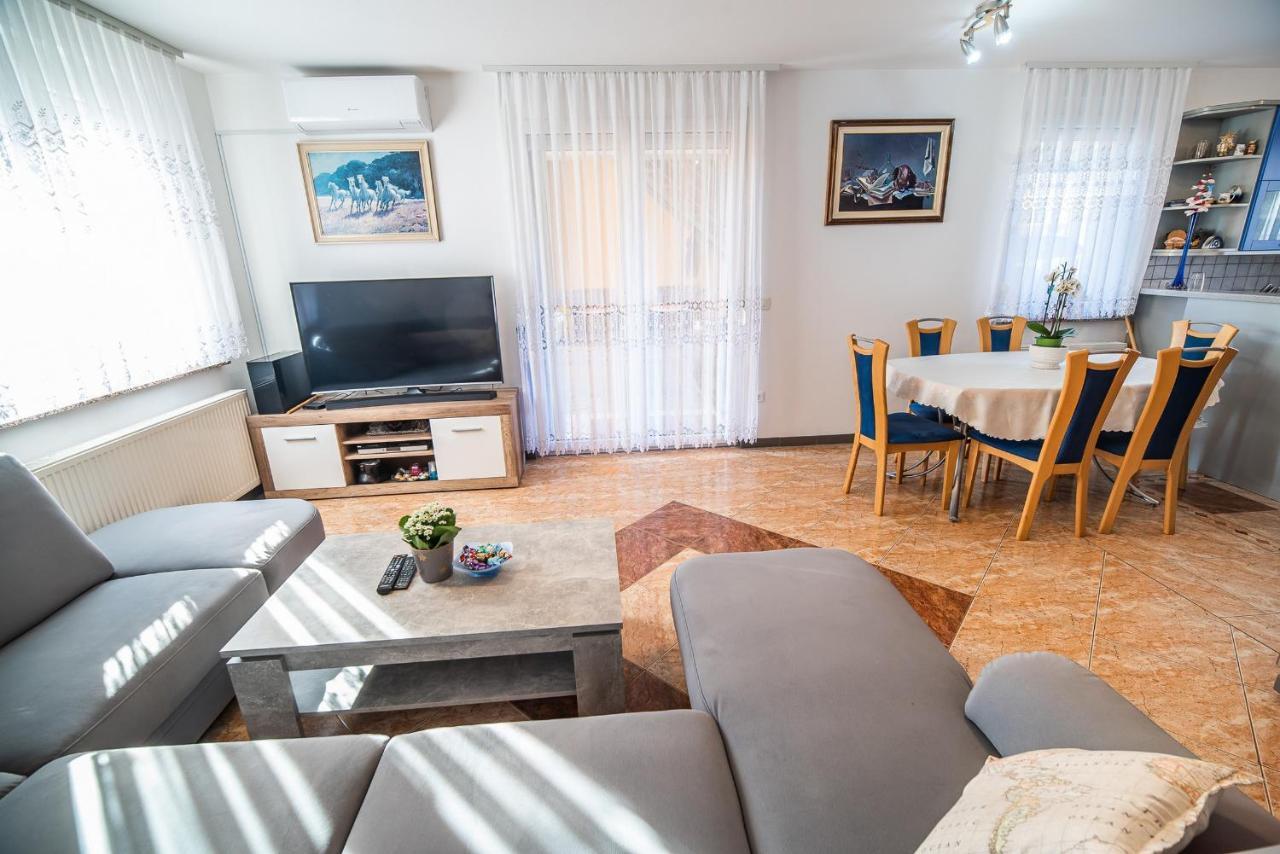 Apartment Zelimlje Skofljica ห้อง รูปภาพ
